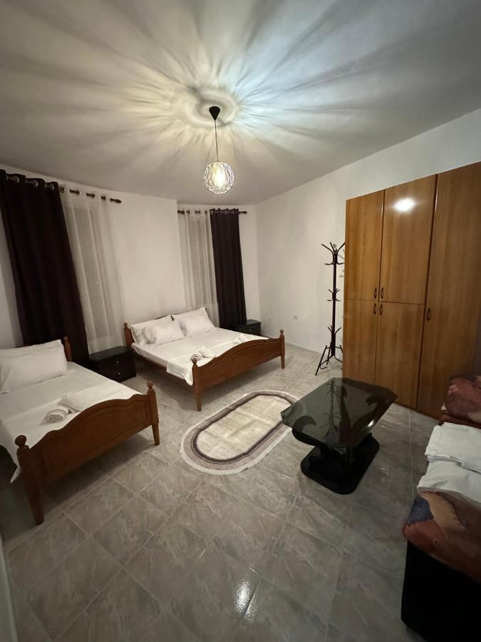 Central Charm Apartments Vlorë Eksteriør bilde